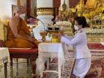 พระบาทสมเด็จพระเจ้าอยู่หัว ทรงพระกรุณาโปรดเกล้าฯ พระราชทาน ให้ ถวายภัตตาหารเพลและสิ่งของพระราชทาน แด่พระภิกษุ สามเณร จำนวน 173 รูป ที่เข้าสอบบาลีสนามหลวง ครั้งที่ 2 ประจำปี พ.ศ. 2564 ที่ จังหวัดเชียงใหม่