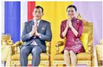 คนไทยเชื้อสายจีนปลื้มปิติ! ในหลวง-พระราชินีเสด็จฯ เยาวราช ทรงเปิด งานนิทรรศการใต้ร่มพระบารมีสดุดีมหาจักรีวงศ์ และทรงเยี่ยมราษฎรไทยเชื้อสายจีนในเยาวราช กทม.