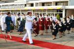 (ชาวพิจิตร!ปลื้มปติ) เข้าเฝ้า พระบาทสมเด็จพระเจ้าอยู่หัว และสมเด็จพระนางเจ้าฯ พระบรมราชินี เสด็จพระราชดำเนินไปทรงประกอบพิธีวางศิลาฤกษ์ และทรงเปิดอาคารที่ทำการศาลจังหวัดพิจิตรมีท่านพล.ท. อภิเชษฐ์ ซื่อสัตย์ แม่ทัพภาคที่ 3 / ท่าน เมทินี ชโลธร ประธานศาลฎีกา ข