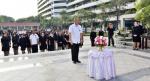 รัฐมนตรีสาธารณสุขและปลัดฯอธิบดีกรมฯต่างๆวางพานพุ่มดอกไม้ถวายสักการะพระอนุสาวรีย์สมเด็จพระเจ้าพี่นางเธอเจ้าฟ้ากัลยาณิวัฒนาฯเนื่องในโอกาสวันคล้ายวันประสูติ 6 พฤษภาคม ที่กระทรวงฯ